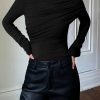 Womens Long Sleeve Pleated Tops Fall Crew Neck Fitted Shirts Y2k Going Out Casual Ruched Blouse
